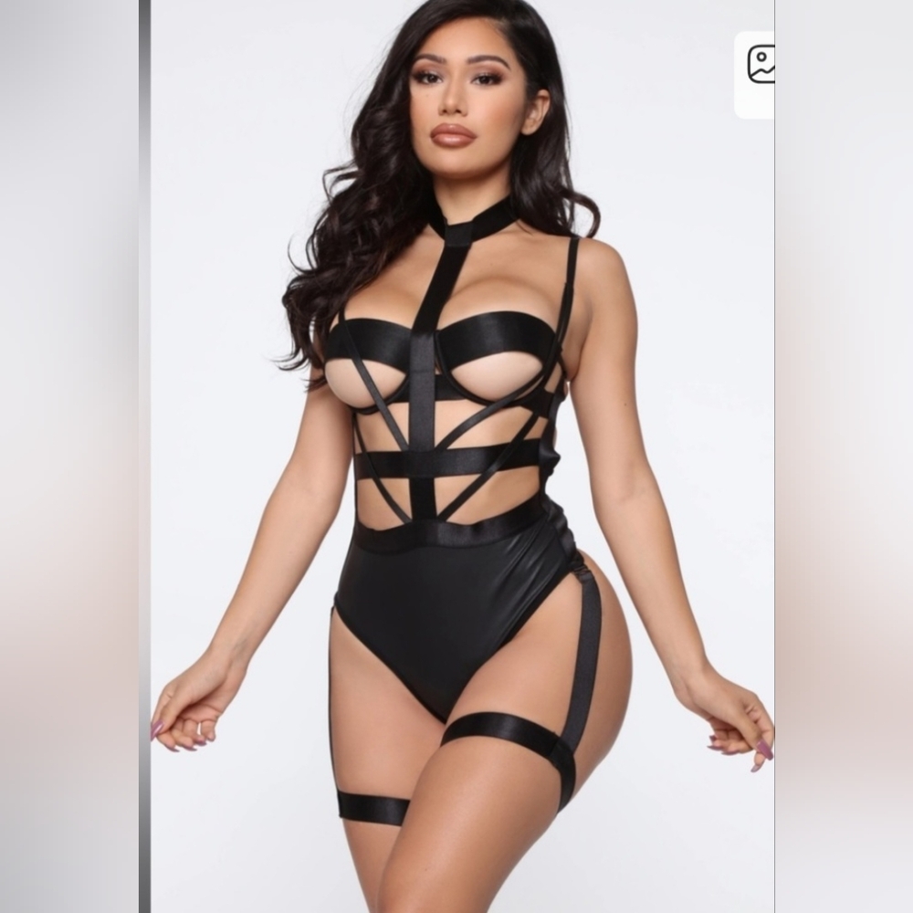 🆕️Fashion Nova Rough Touch Teddy Black